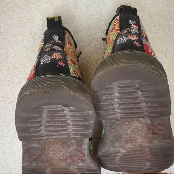 Dr Martens Girls Delaney Boot Psycho Tattoo Size 9 Japanese multicolor Docs - Picture 10 of 11